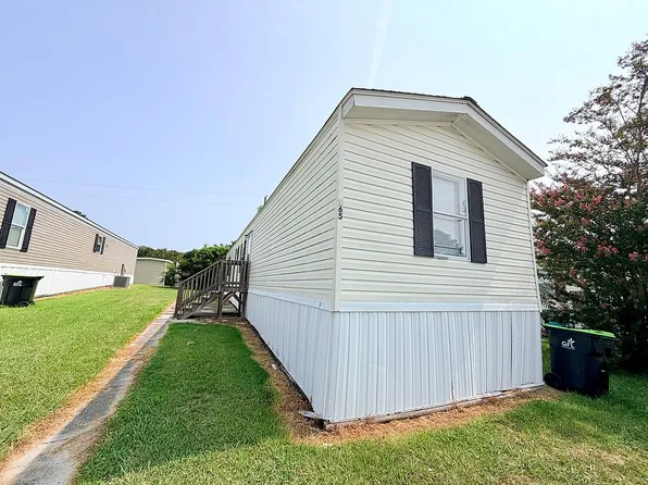 665 Terry Ln, Jacksonville, NC 28546