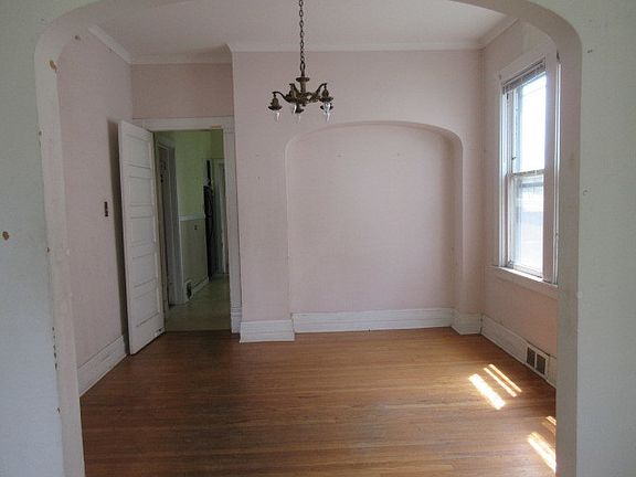 3rd image of 522 N Humphrey Ave