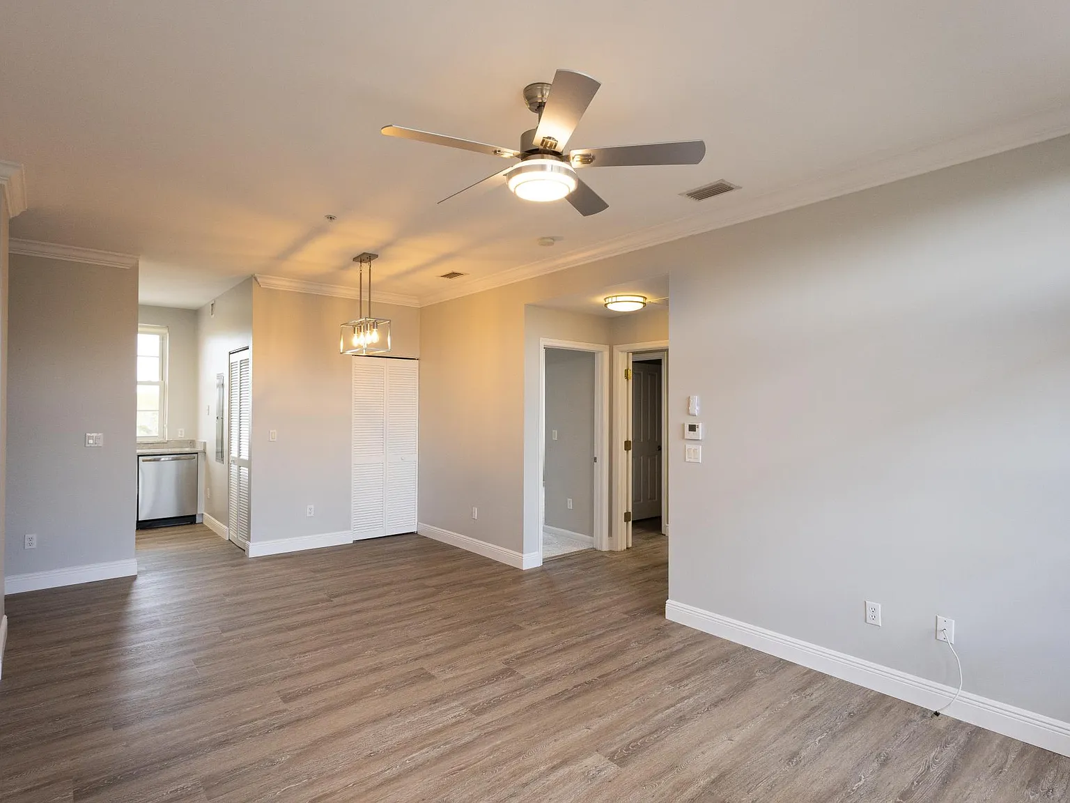 101 SE Ocean Blvd — Photo 2