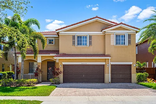 20530 NW 12th Ct Photo 1
