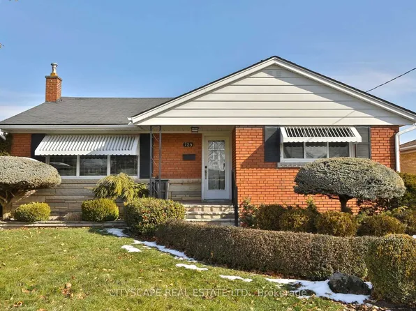 729 Parker Cres, Burlington, ON L7R 3A4