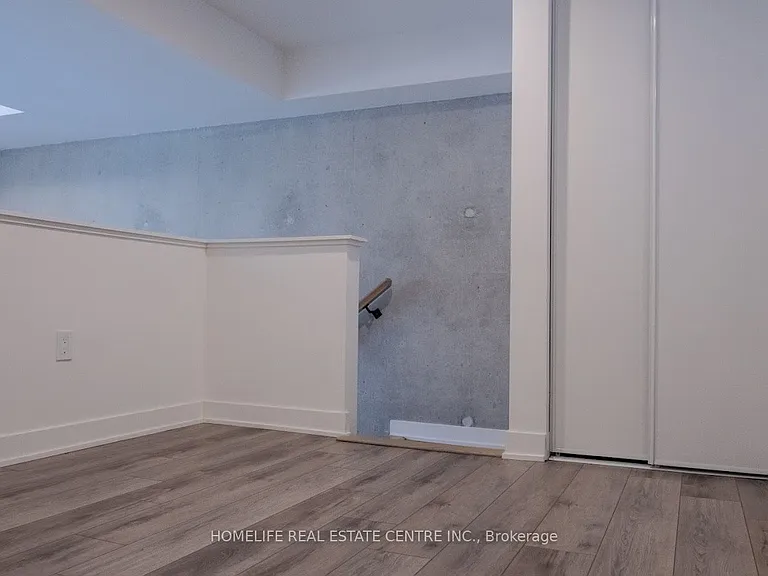 312 Erb St W #105 — Photo 12