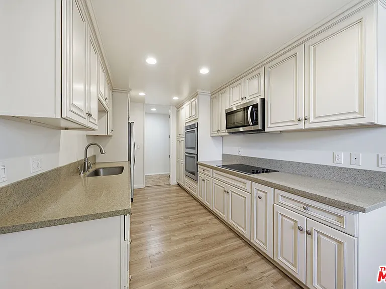 141 S Linden Dr #206 — Photo 42