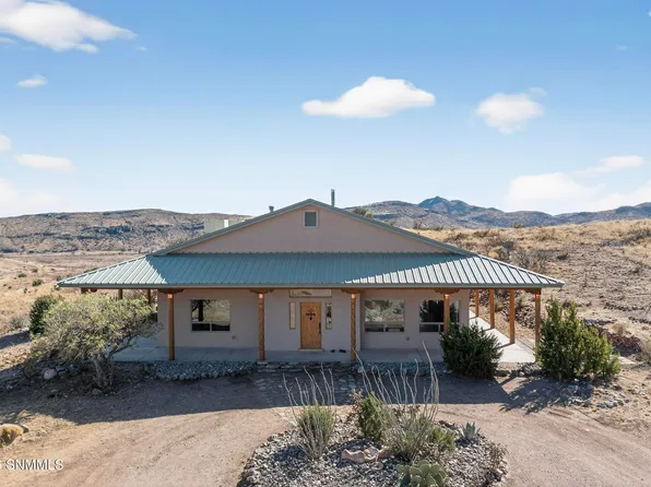 123 Victorio Trl, Hillsboro, NM 88042