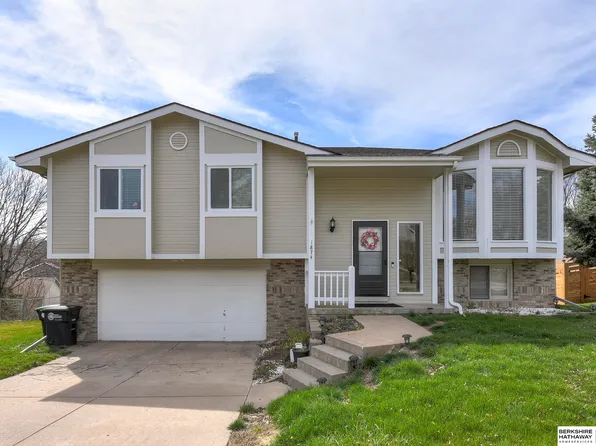 1874 N 153rd Plz, Omaha, NE 68154