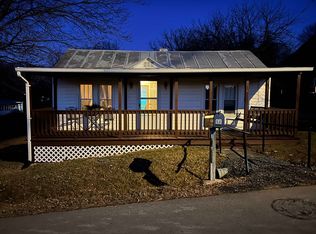 68 Pine Tree Ln, Staunton, VA 24401