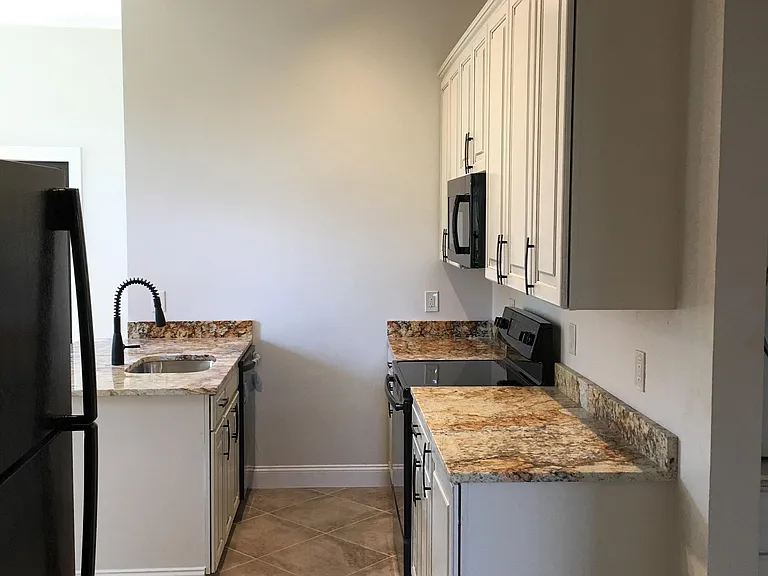 262 S Winebiddle St — Photo 58