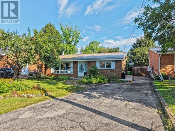 328 McKenzie Ave, North Bay, ON P1B 7E2