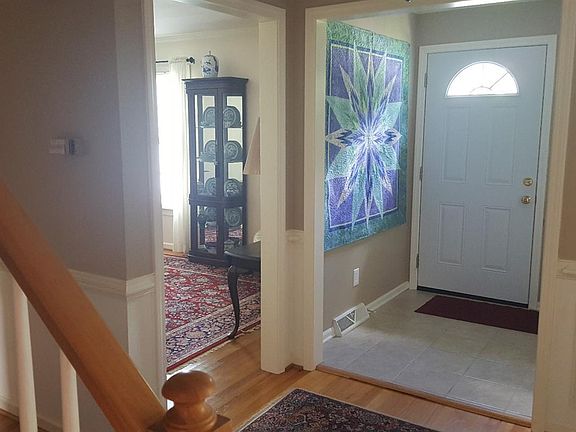 3rd image of 409 Casaloma Dr