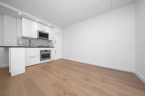 Rented by GreeneTree Management LLC | media 24