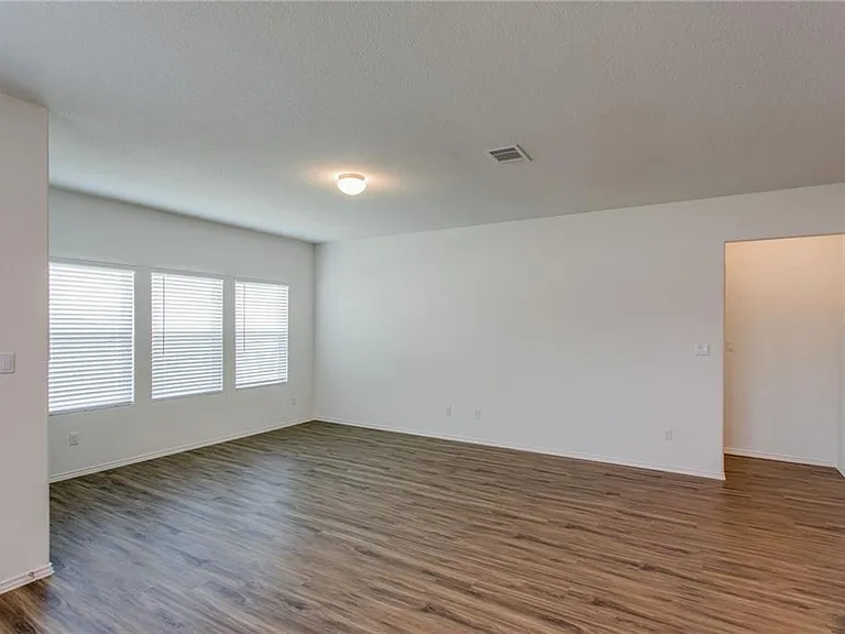 713 Mallow Rd — Photo 24