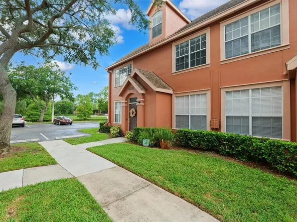 9368 Lake Chase Island Way #9368, Tampa, FL 33626