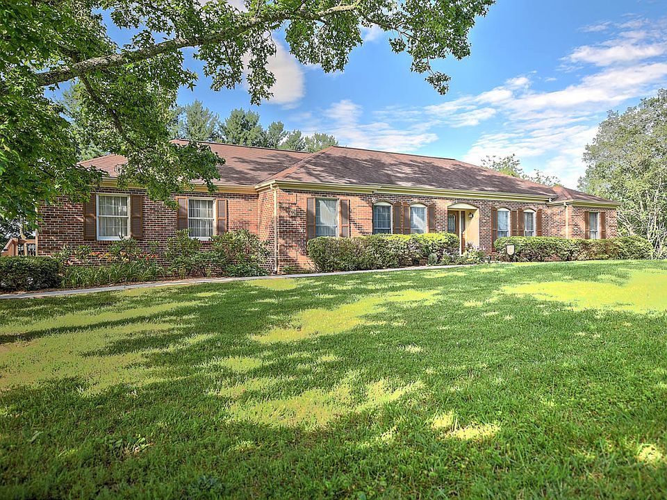 1st image of 5508 Commanche Dr
