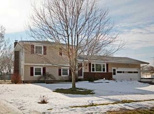 10 Davy Dr, Rochester, NY 14624