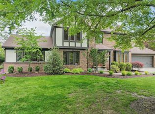 1751 Hassam Rd, Coraopolis, PA 15108