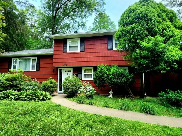 30 Lake Dr, Parsippany-Troy Hills Twp., NJ 07005