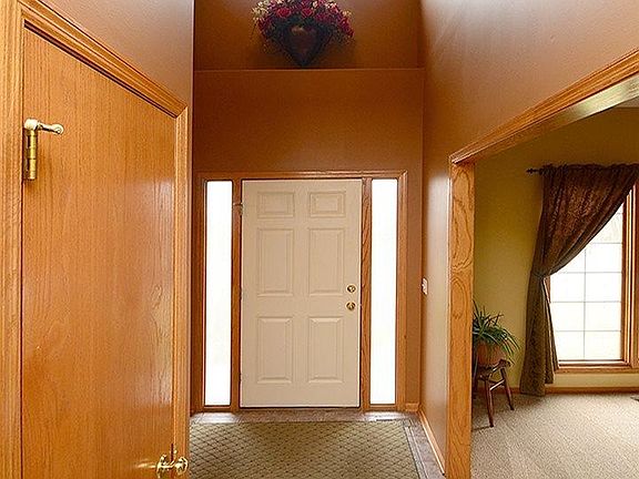5th image of 5818 S 163rd Ave