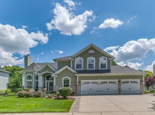 5324 Milkweed Dr, Naperville, IL