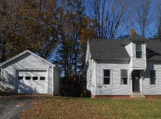 12 Prospect St, Hillsboro, NH 03244