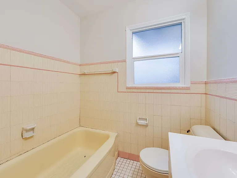 358 Bristol Blvd #358 — Photo 8