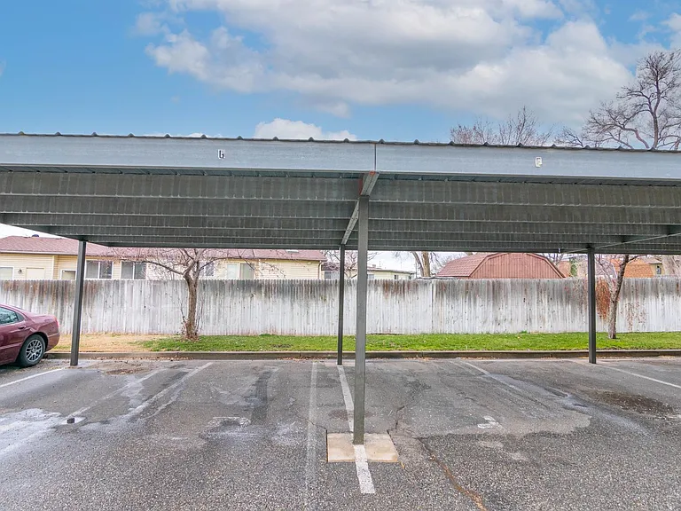 Hillfield Seven Plex — Photo 13