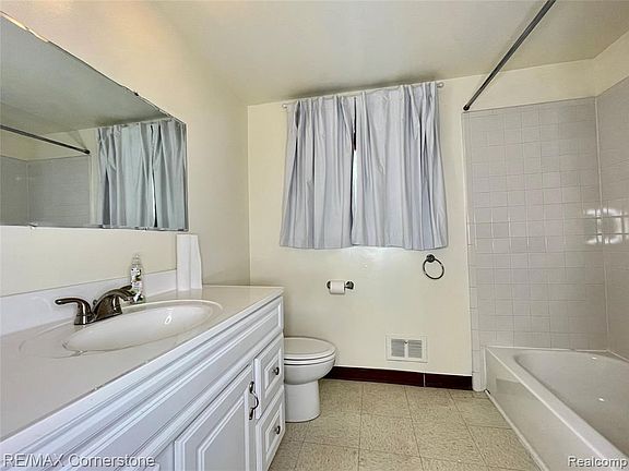5th image of 8115 Bristol St #176