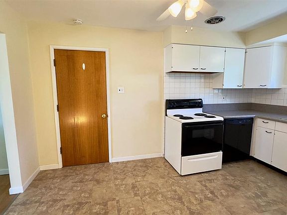 5th image of 9479 Arban Dr