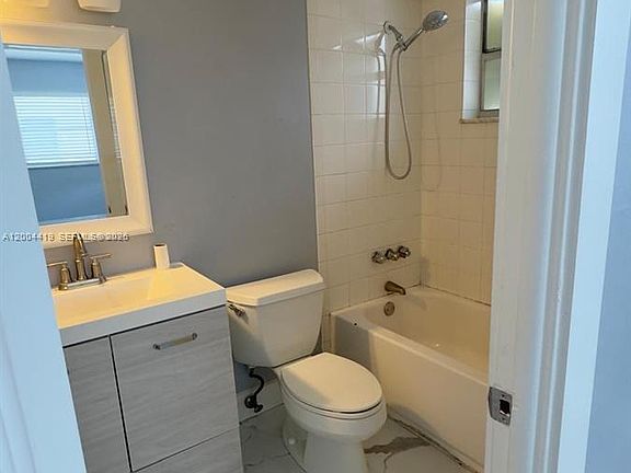 4th image of 1421 NW 45th St APT 5