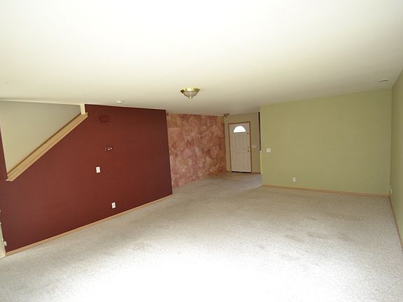 5th image of 101 George Leslie Dr