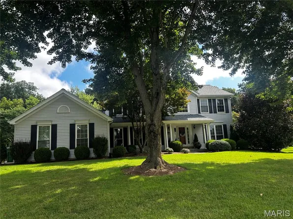 5856 Canterfield Ct, Weldon Spring, MO 63304