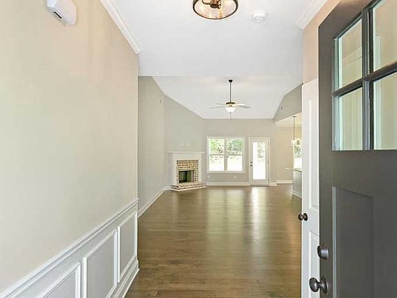 4th image of 2130 Braswell Ln