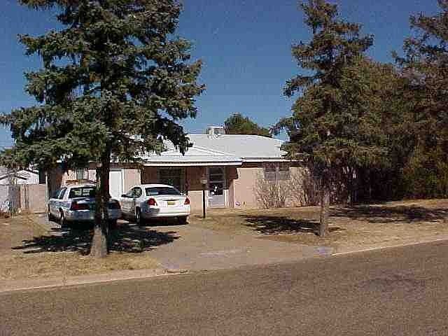 1st image of 900 Kathie Dr