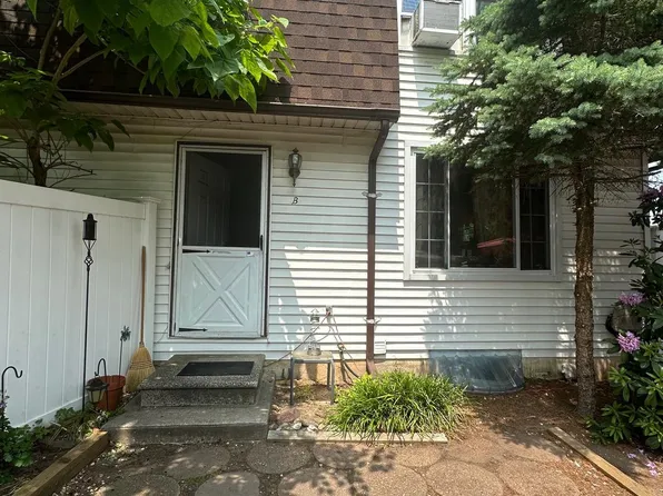 66 Sewell St, Glassboro, NJ 08028