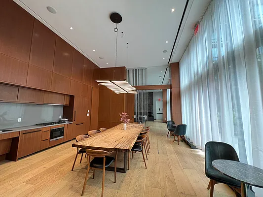 Rented by Jade Stone Real Estate Consulting | media 48