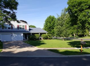 14 Miami Ct, Naperville, IL 60563