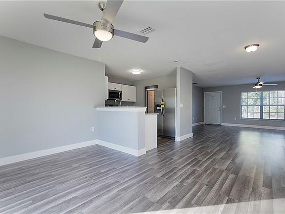 4th image of 2496 Jamaica St