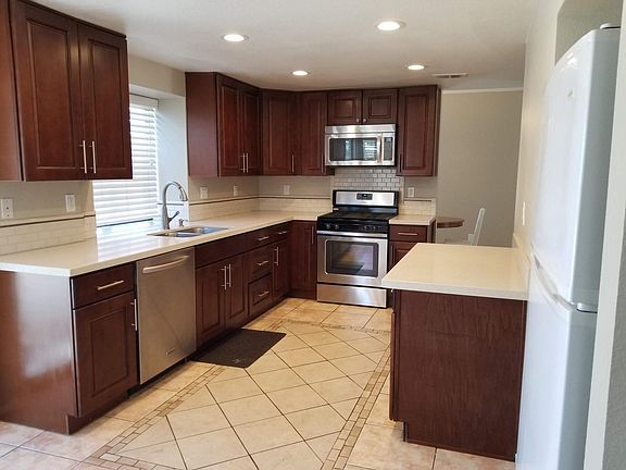 5th image of 39871 Wheatley Dr
