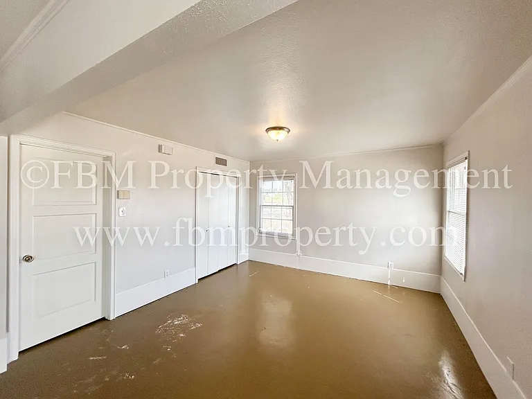 2200 Country Club Rd #A — Photo 3