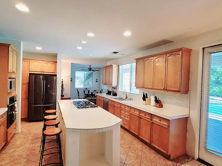 41527 Michelle Pl — Photo 34