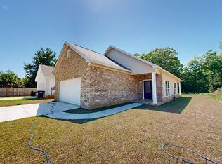 28 Central St, Dothan, AL 36303