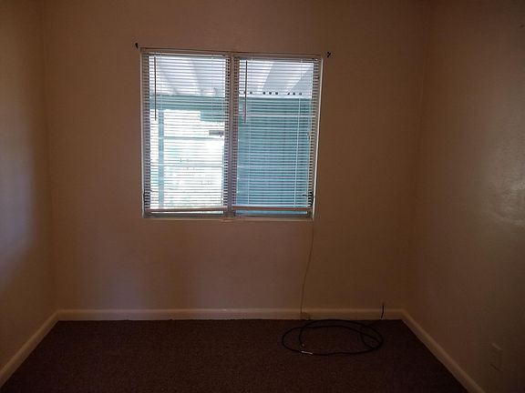 4th image of 821 S Madison Dr