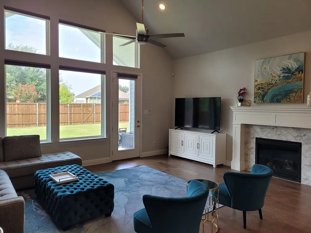4 bed, 3.5 bath, 3106 sqft, $3,950 — Photo 3