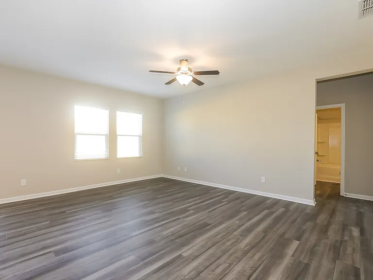 3964 Kendrick Cir — Photo 5