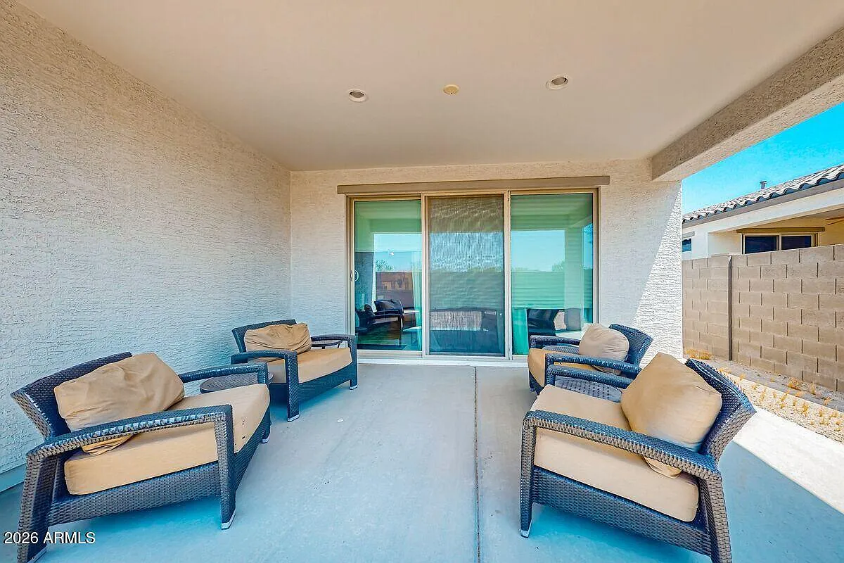 2 bed, 2.0 bath, 1612 sqft, $3,400 — Photo 4