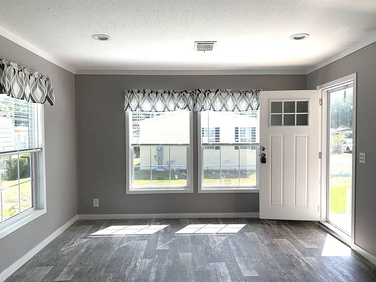 147 Woodland Dr #1064 — Photo 8