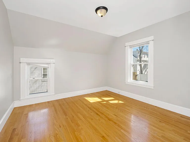 16 Oak Grove Ter — Photo 21