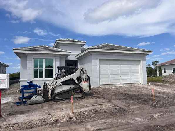 141 Calmo Circle, Port St Lucie, FL 34983