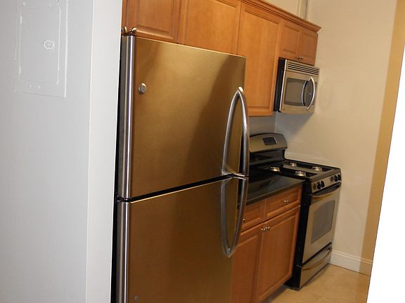5th image of 310 Edwards St #2VW