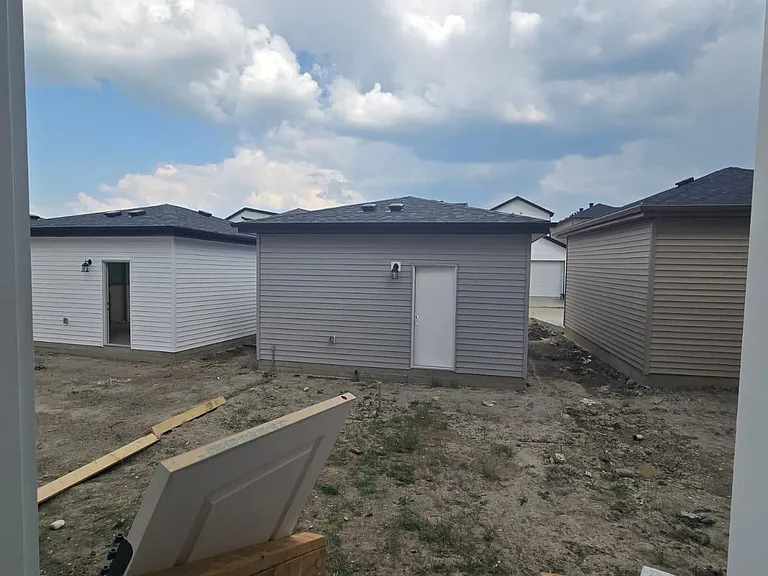 336 Munn Way — Photo 17