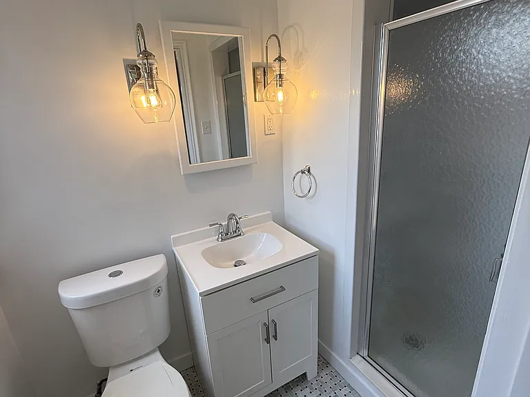 818 S Brentwood Blvd #3A — Photo 8